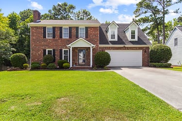 118 Archdale Dr - Jacksonville, NC