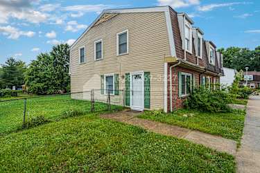 8619 Pioneer Dr - Severn, MD