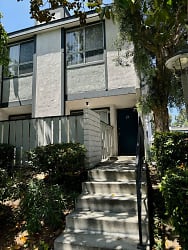 2100 W Palmyra Ave&lt;/br&gt;Unit 23 - undefined, undefined