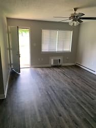 951 Oakland Rd unit e5 - undefined, undefined