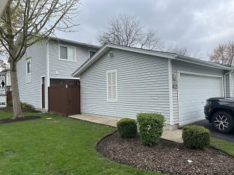 413 Hazelwood Terrace - Buffalo Grove, IL