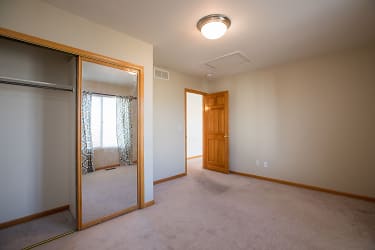 2920 Stonehaven Dr - Fort Collins, CO