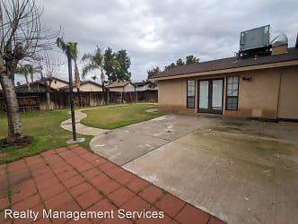 9408 Seager Ct - Bakersfield, CA