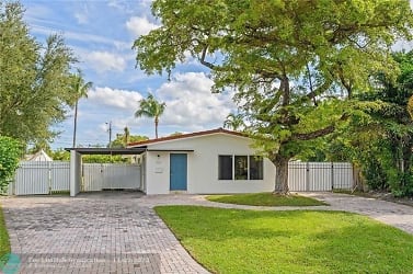 332 NW 26th Ct - Wilton Manors, FL