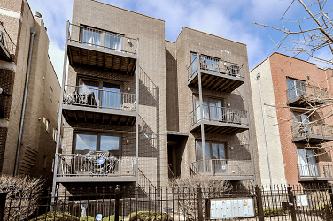 4418 S Indiana Ave unit 1S - Chicago, IL