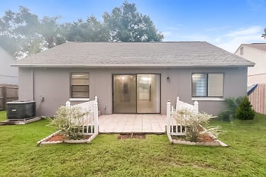 12408 Pepperfield Dr - Tampa, FL