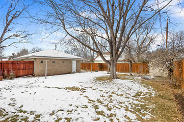3111 S Franklin St - Englewood, CO