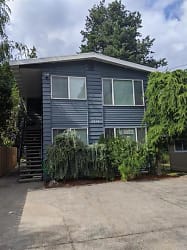 2118 NE 85th St - undefined, undefined