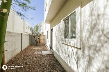 2000 N 36Th Street Unit 25 - Phoenix, AZ