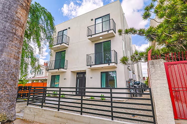 161 S Hoover St unit 159 3/4 - Los Angeles, CA