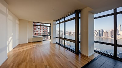 476 47th Road - Queens, NY