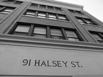 91 Halsey St - Newark, NJ
