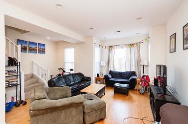 3216 N Kenmore Ave unit 2 - Chicago, IL