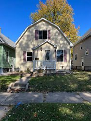923 Forest Ave - Waterloo, IA