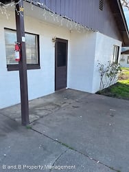 5865 Old Hwy 53 - Clearlake, CA