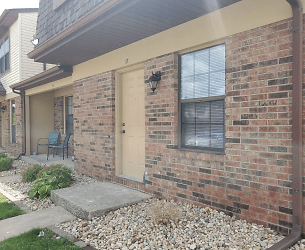 700 N Adelaide St unit 17 - Normal, IL