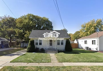 3330 52nd Street - Des Moines, IA