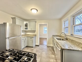 99 Ruggles St #99 - Quincy, MA