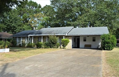 504 Marion Ave - Mccomb, MS
