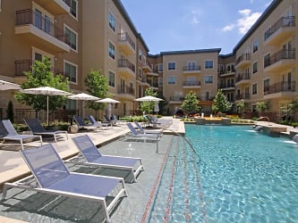 Fountain Pointe Las Colinas Apartments - Irving, TX