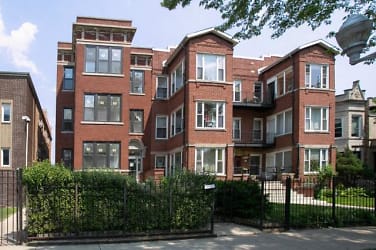 4853 N Kenmore Ave - Chicago, IL