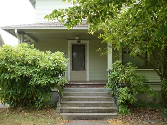 427 SW 5th St - Corvallis, OR