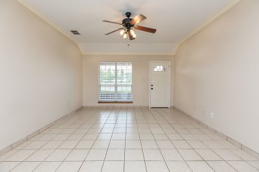 12444/12446 CR 499 Apartments - Lindale, TX