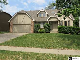 808 S Fillmore St - Papillion, NE
