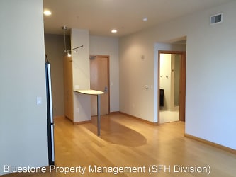 1255 NW 9th Ave #1103 - Portland, OR