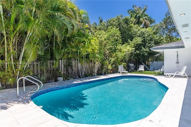 2505 Riverlane Terrace - Fort Lauderdale, FL
