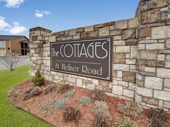 Cottages At Hefner Road Apartments - Oklahoma City, OK