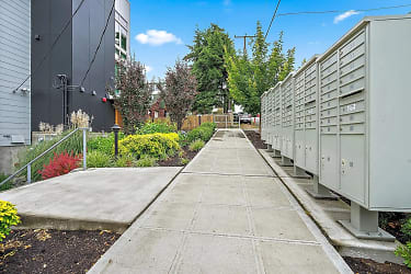 8727 Phinney Ave N unit 27-D102 - Seattle, WA