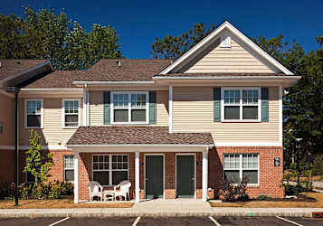 Toms River Crescent Apartments - Toms River, NJ