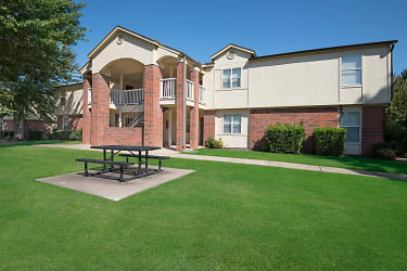 The Links At Harrison Apartments - Harrison, AR