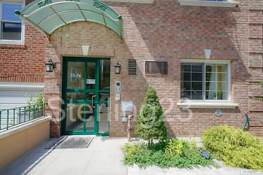 31-56 37th St unit 4F - Queens, NY