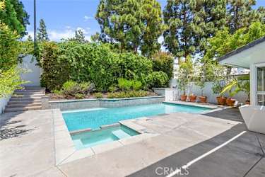 8 Rue Marseilles - Newport Beach, CA