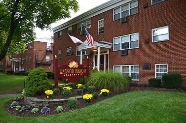 Radnor Manor Apartments - Fair Lawn, NJ