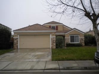 1540 Spring Ct - Tracy, CA