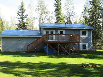 3821 Blessing Ave - North Pole, AK
