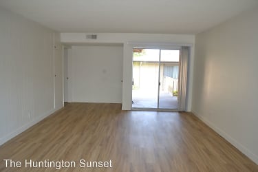 The Huntington Sunset Apartments - Arcadia, CA