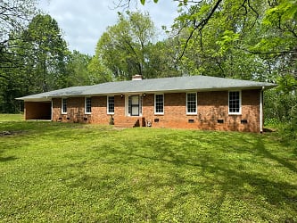 1734 Old Hickory Grove Rd - Mount Holly, NC