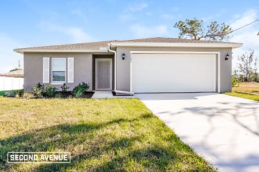 2105 NW 22nd Ave - Cape Coral, FL