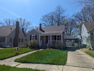 3246 Amherst Ave - Lorain, OH