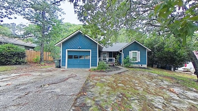 5521 Deep Hollow Ct - Fayetteville, NC
