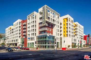 750 S Oxford Ave #649 - Los Angeles, CA