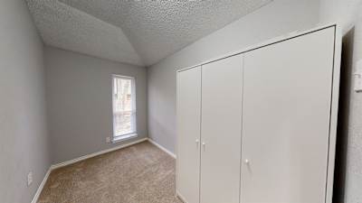 1190 Briarwood Ln unit 1D 683104https://livehomeroom.com/1108 - De Soto, TX