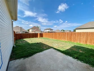 3933 Windford Dr - Plano, TX