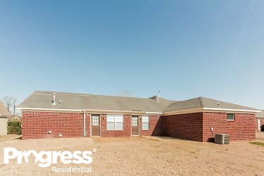 4519 Shadow Hollow Dr - Horn Lake, MS