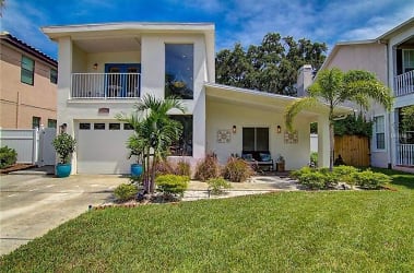 3315 W Harbor View Ave - Tampa, FL