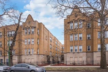 8047 S Manistee Ave - Chicago, IL